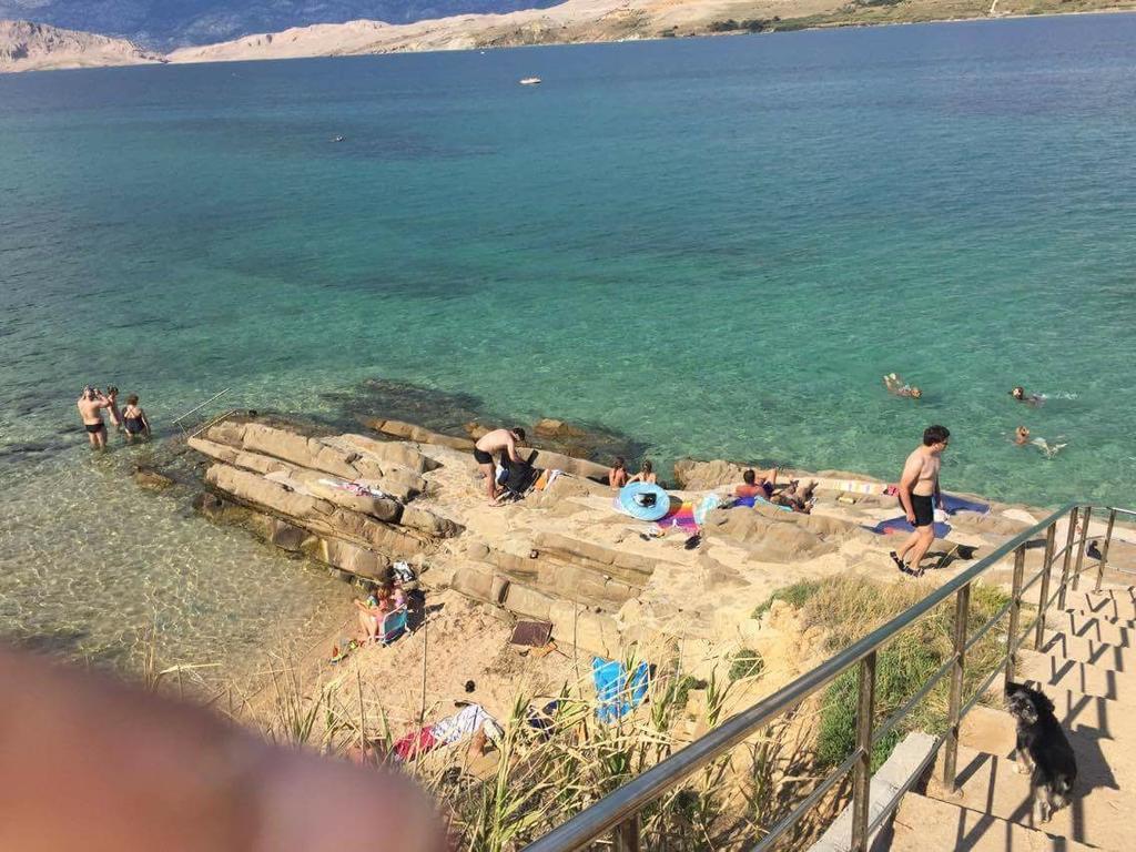 Island Of Pag Holiday Apartments Ngoại thất bức ảnh