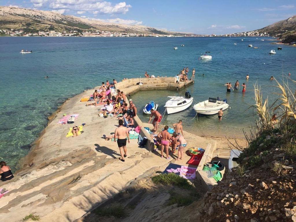 Island Of Pag Holiday Apartments Ngoại thất bức ảnh