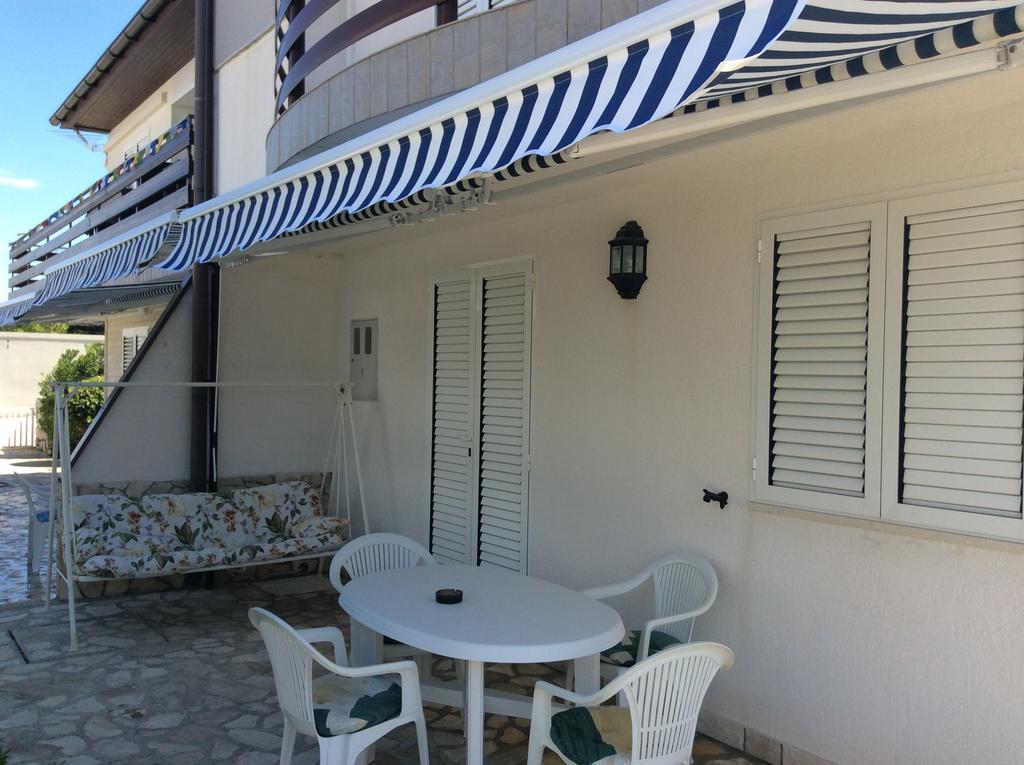 Island Of Pag Holiday Apartments Ngoại thất bức ảnh
