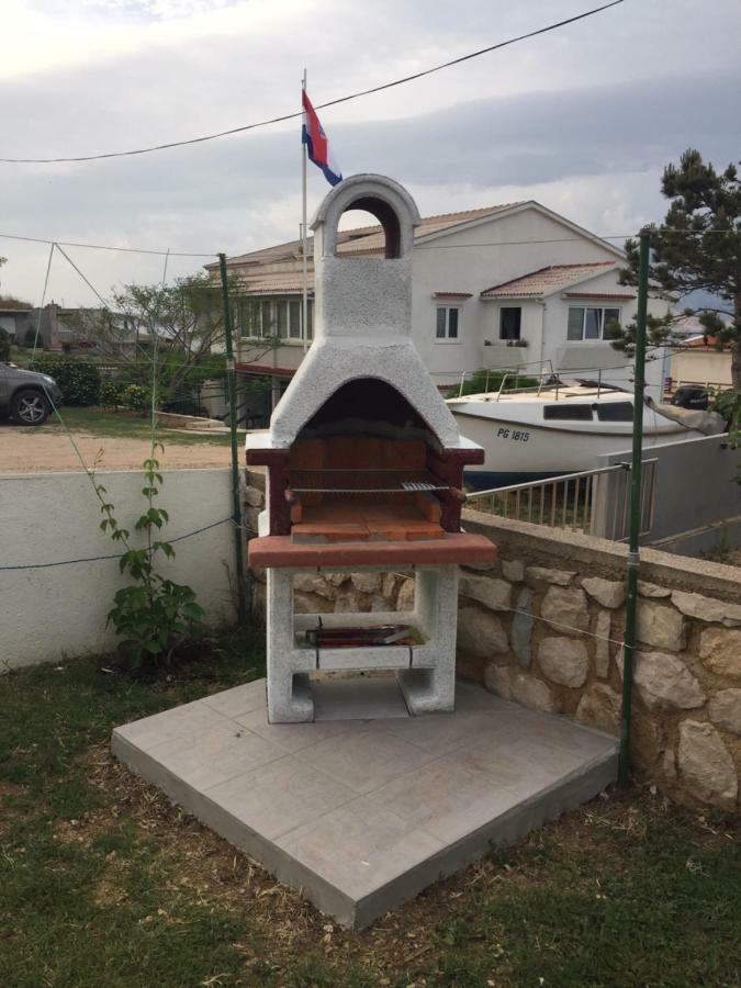 Island Of Pag Holiday Apartments Ngoại thất bức ảnh