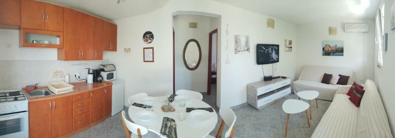 Island Of Pag Holiday Apartments Ngoại thất bức ảnh