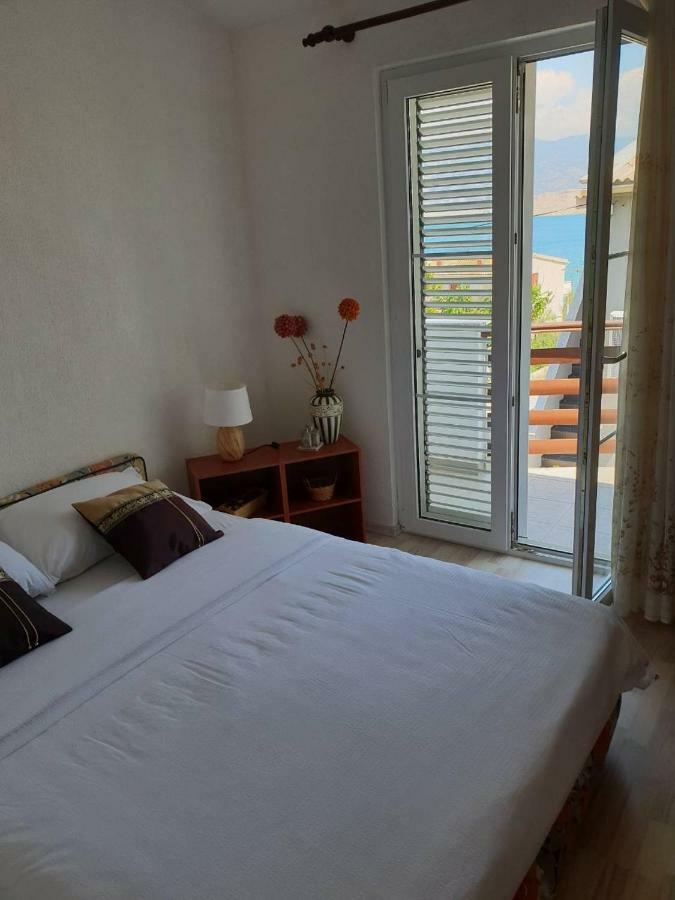 Island Of Pag Holiday Apartments Ngoại thất bức ảnh