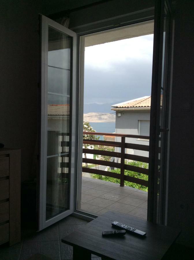 Island Of Pag Holiday Apartments Ngoại thất bức ảnh