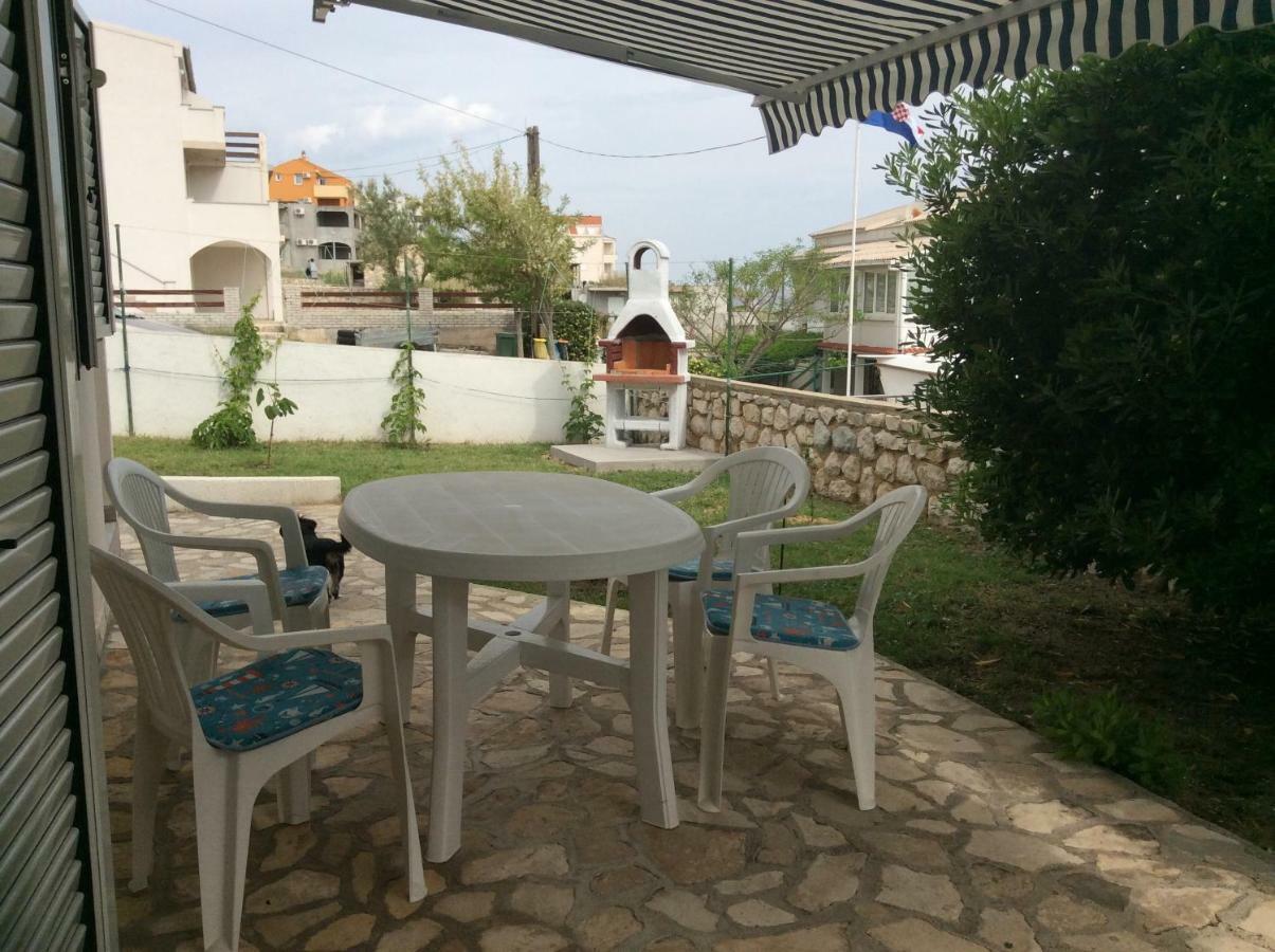 Island Of Pag Holiday Apartments Ngoại thất bức ảnh