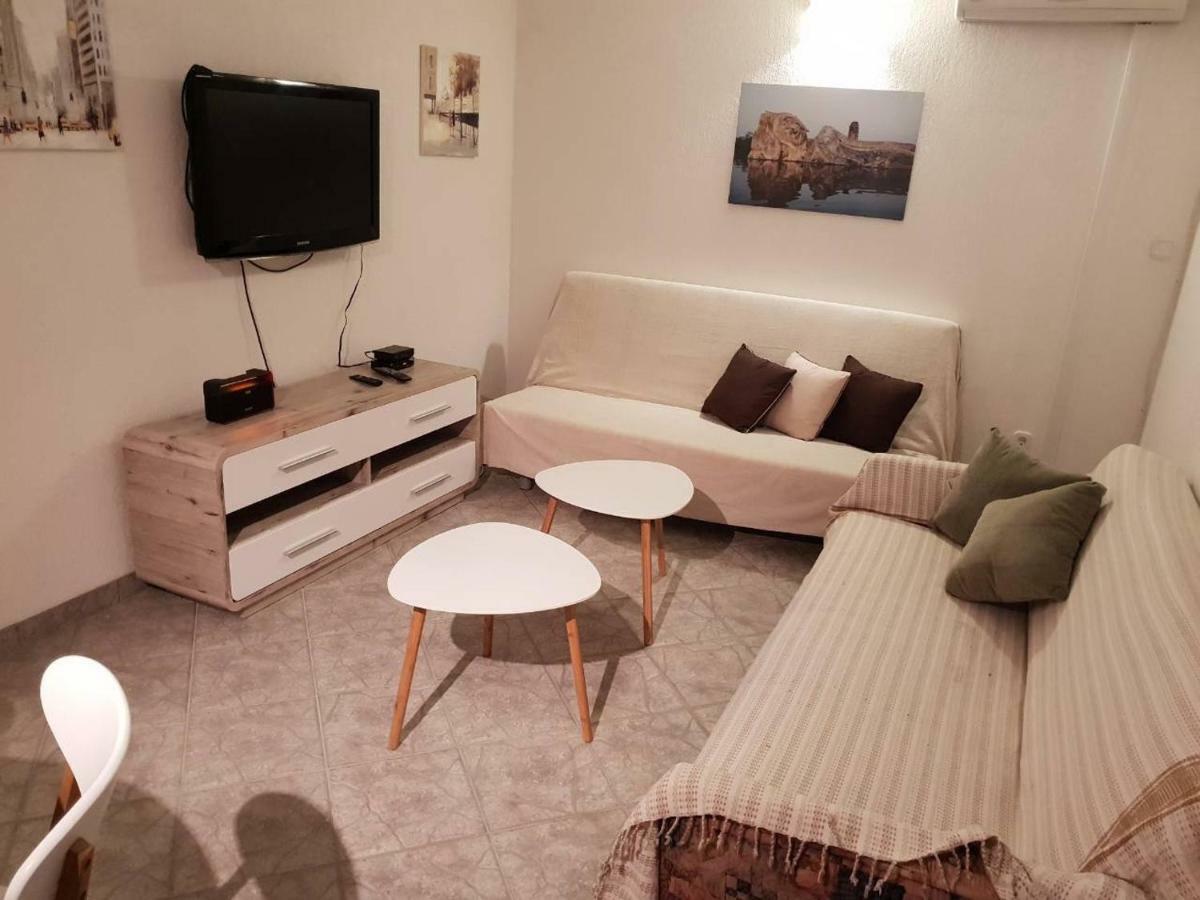 Island Of Pag Holiday Apartments Ngoại thất bức ảnh