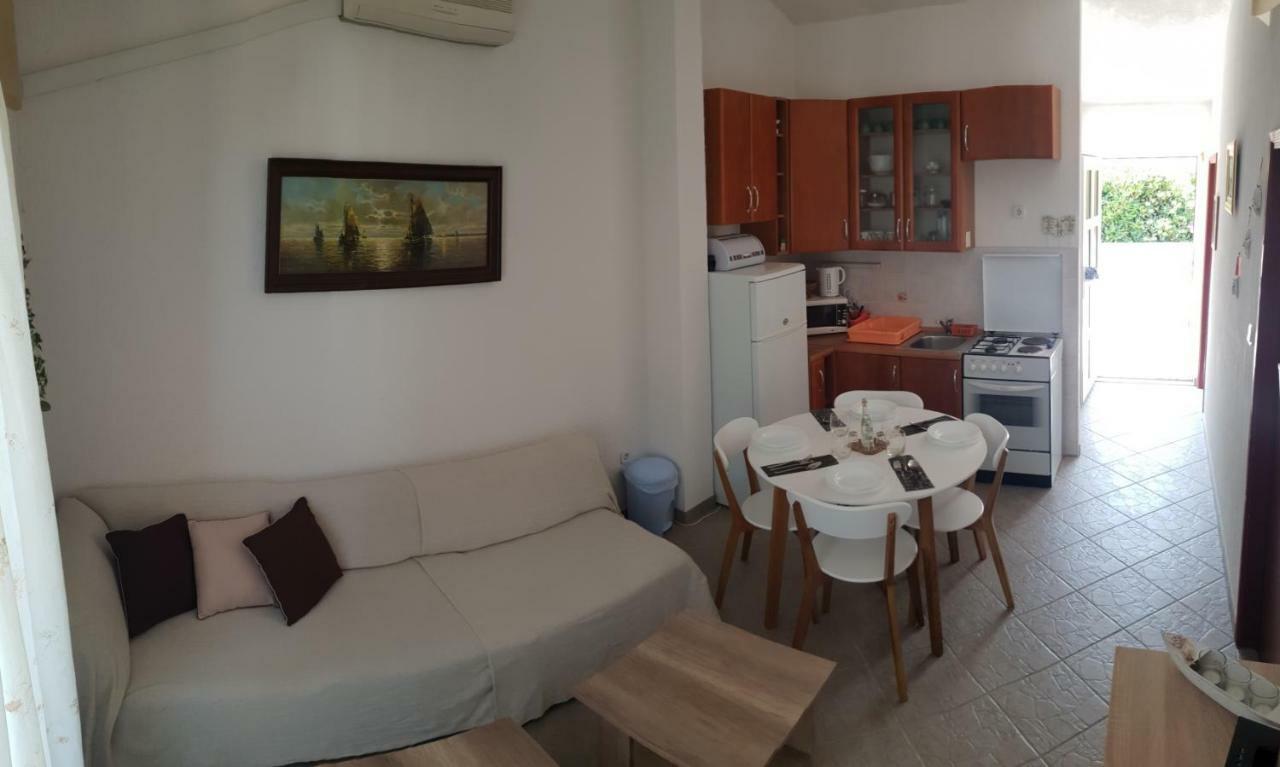 Island Of Pag Holiday Apartments Ngoại thất bức ảnh